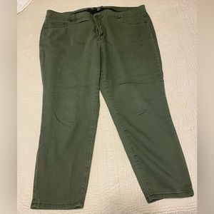 d. jeans. 22W Cropped Buttery Soft Army Green Jeans